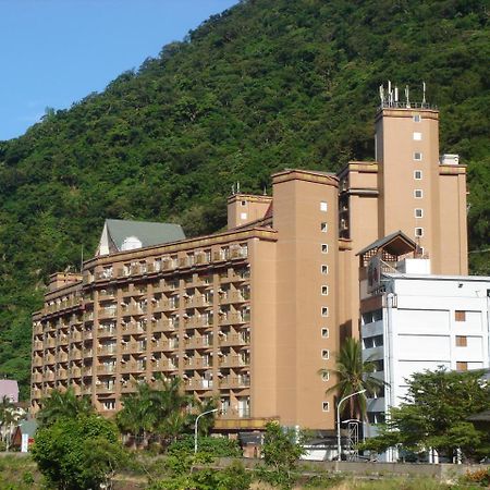 Fujiyeh Chipen Hot Spring Resort Wenquan エクステリア 写真